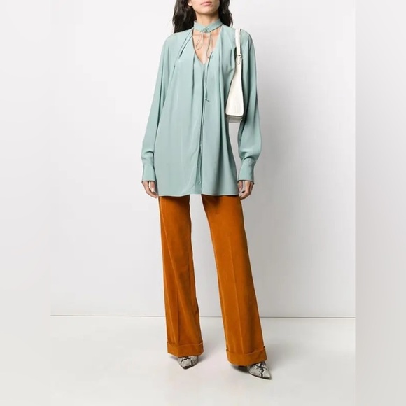 VICTORIA BECKHAM
Oversized Tie-Neck Blouse NWT - Picture 4 of 11